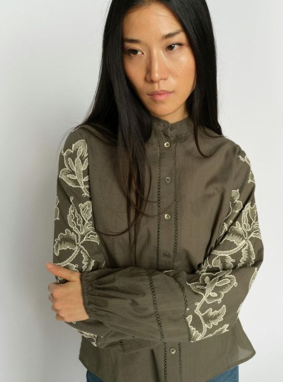 Mos Mosh Bloes kaki  (177800/543) - Corylie (Roeselare)